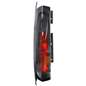   Jobb hátsó lámpa Vivaro A 2006-ig, kétfelé nyíló ajtós, jobb tolóajtó nélkül (4413013)